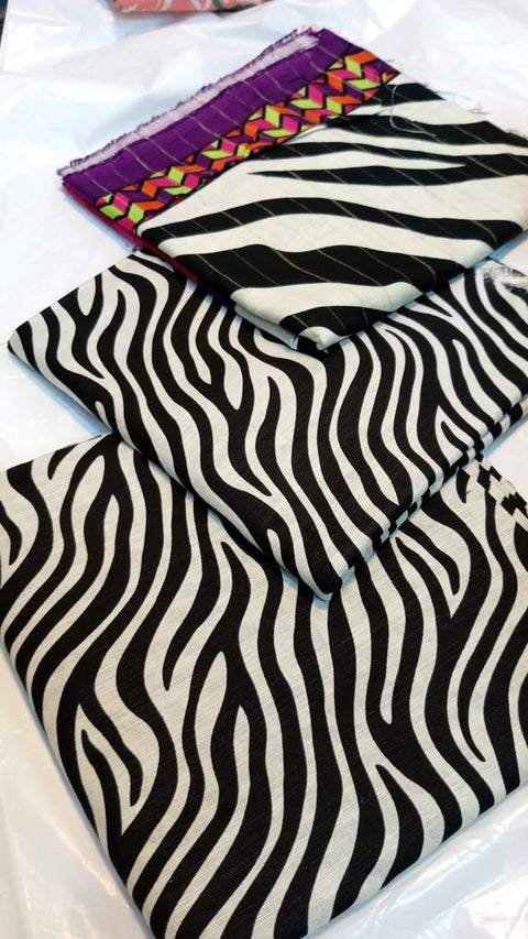 Lawn 3 PIECE Unstich DRESS Buy One Get one free